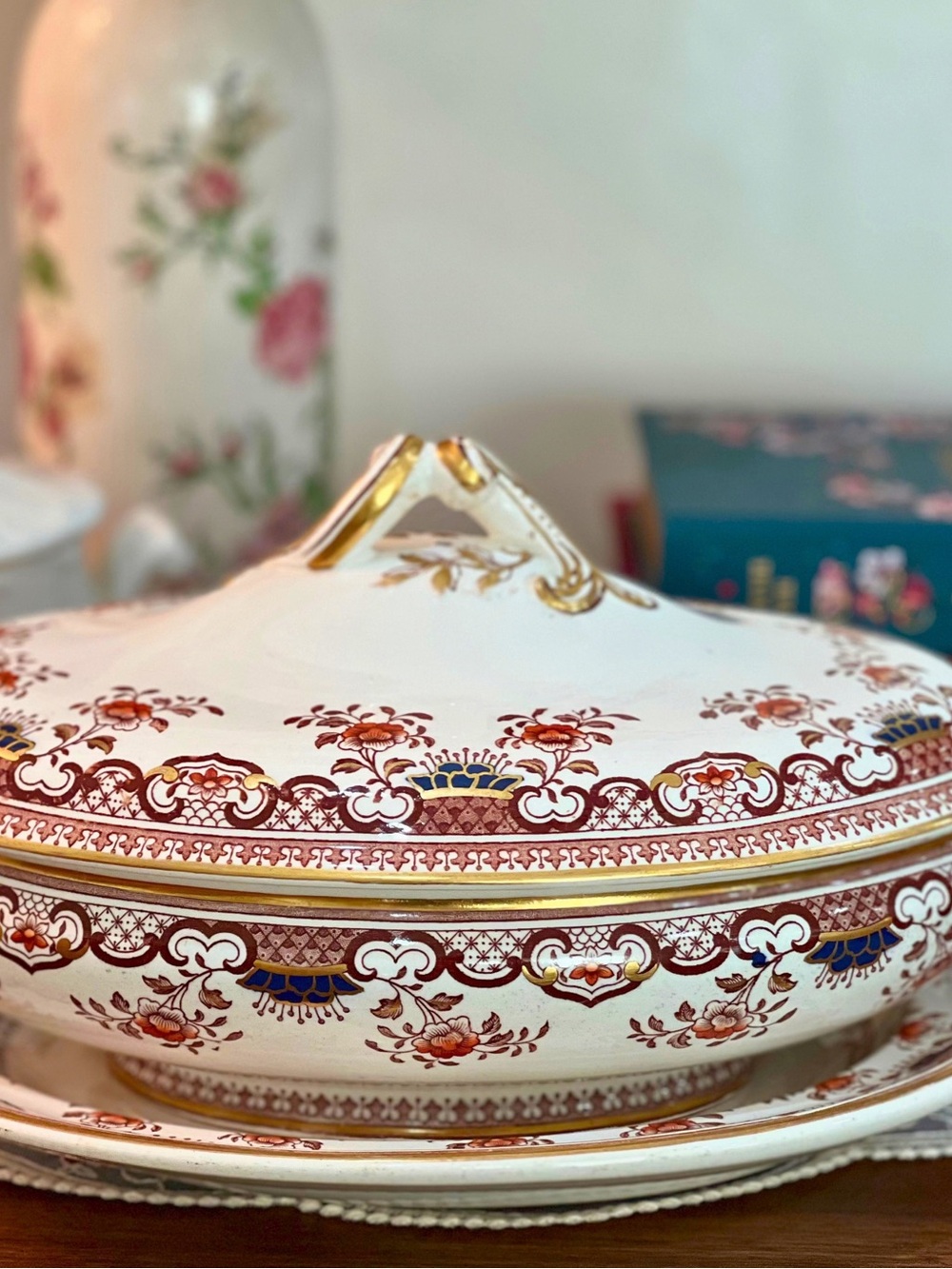 Antique Wedgwood Etruria Covered Tureen & Platte